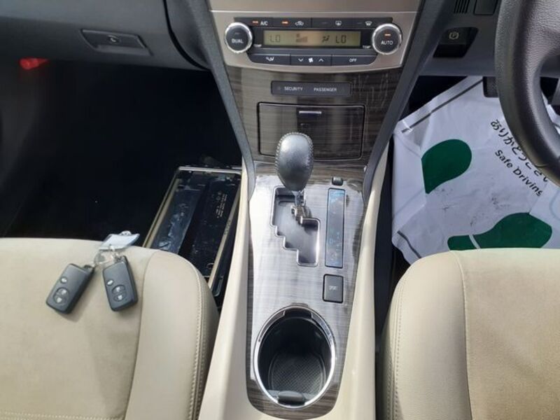 AVENSIS WAGON