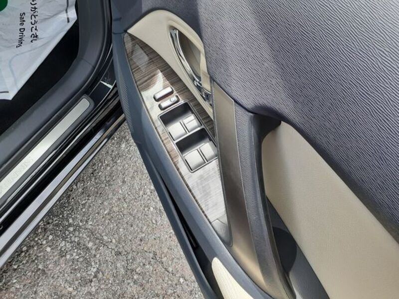 AVENSIS WAGON