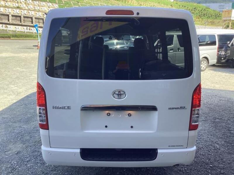 HIACE VAN