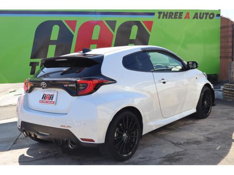 GR YARIS