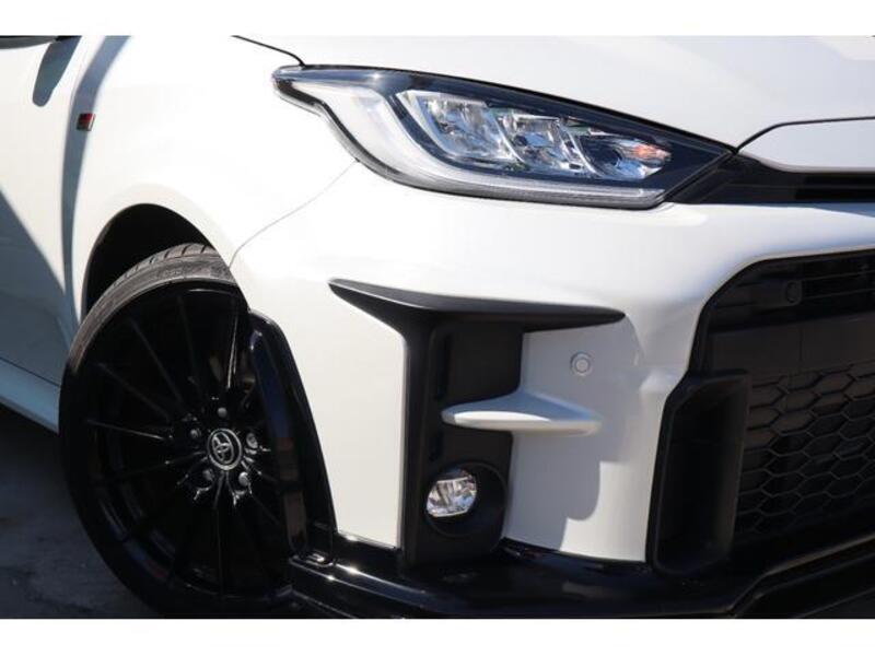 GR YARIS