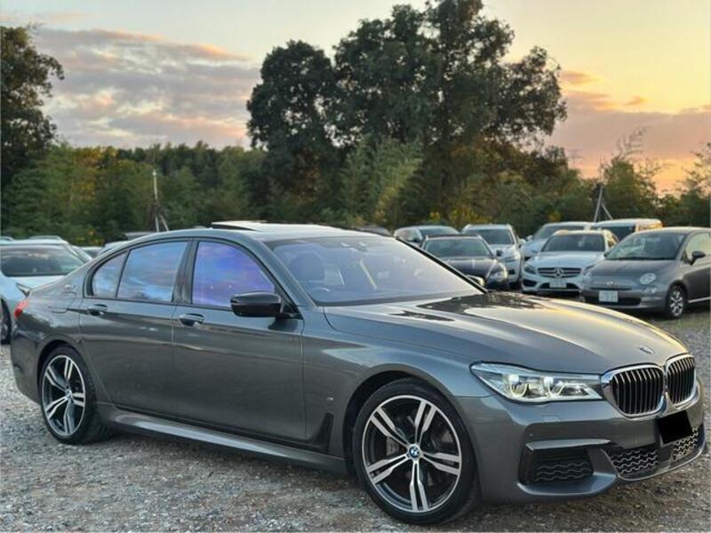BMW 7 SERIES