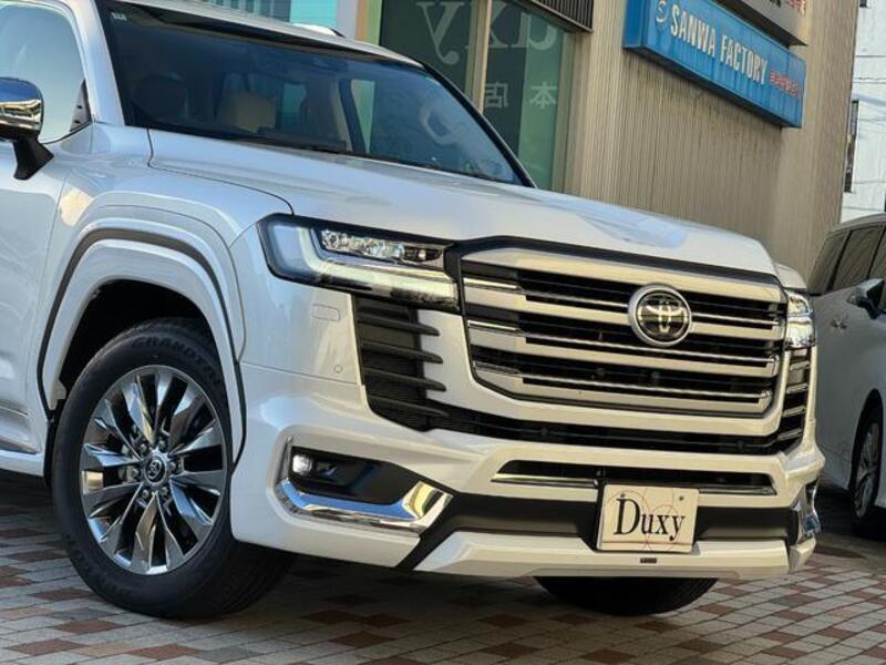 LAND CRUISER