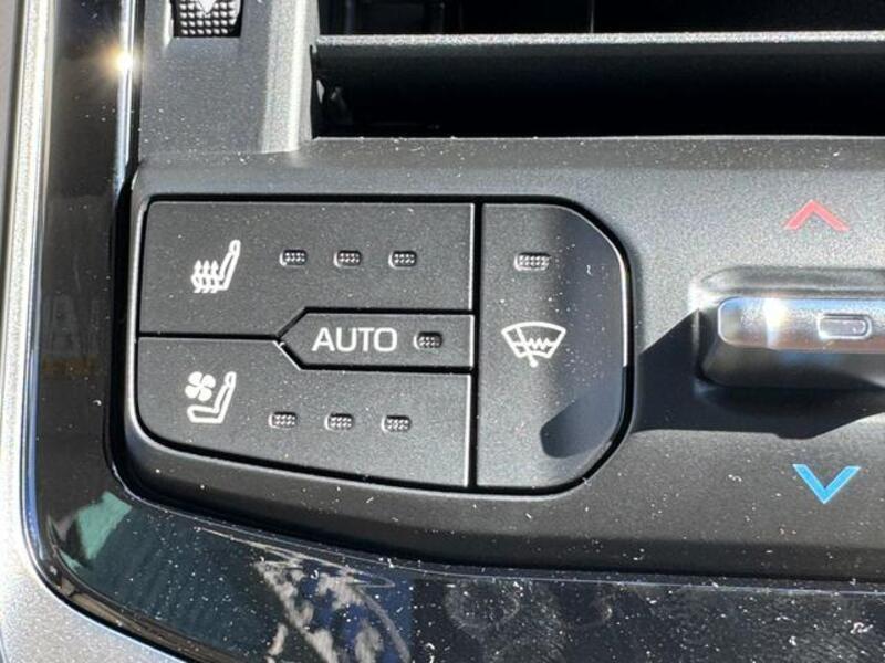LAND CRUISER