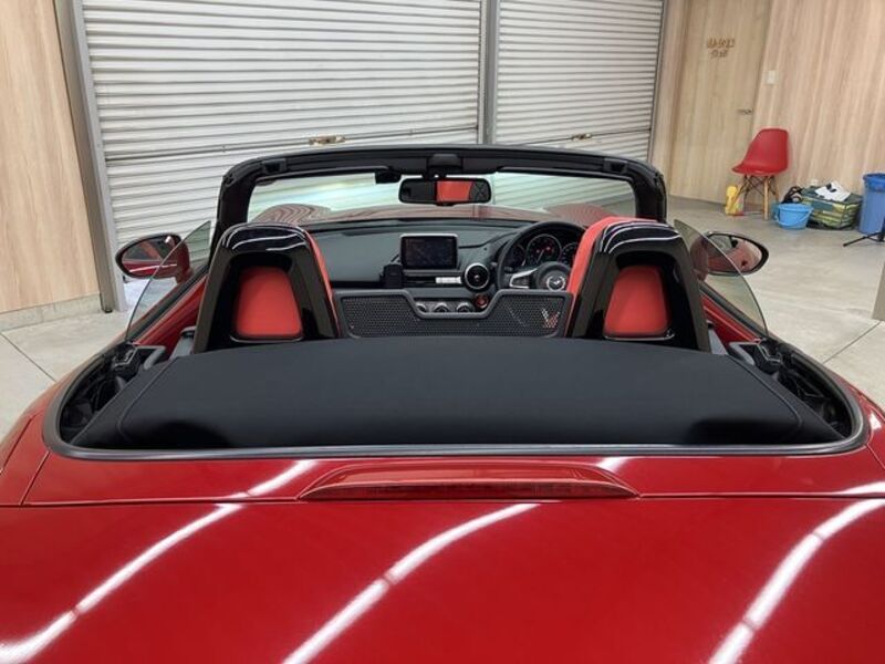 ROADSTER