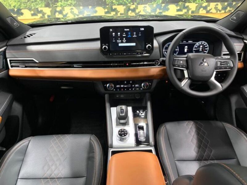 OUTLANDER PHEV