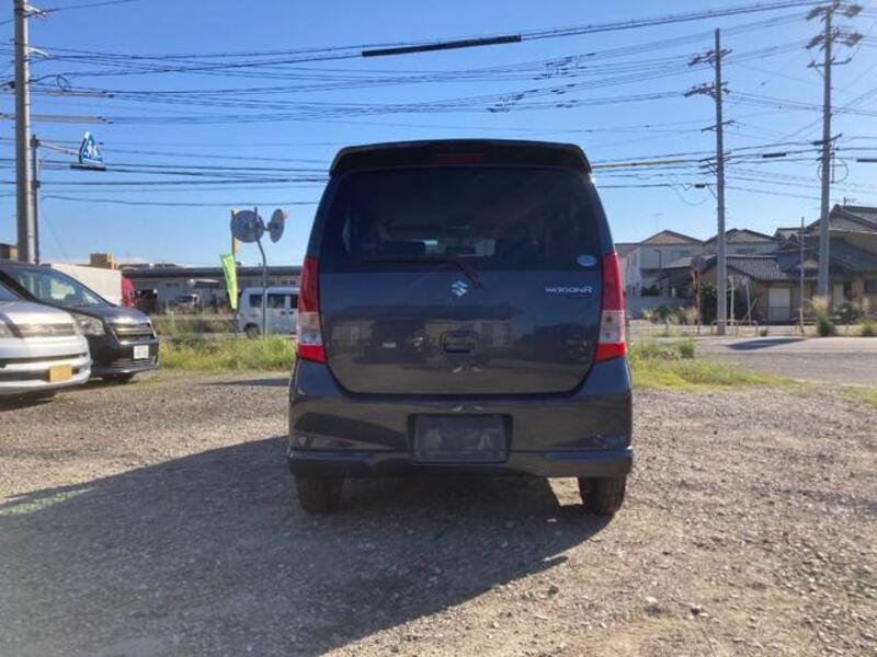 WAGON R