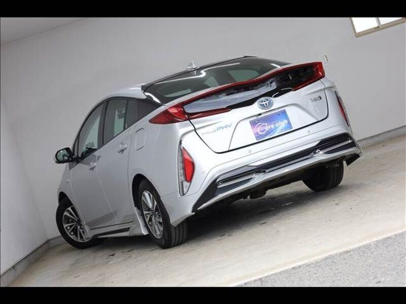 PRIUS PHV