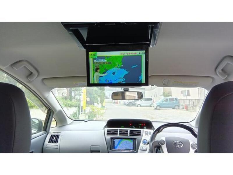 PRIUS ALPHA