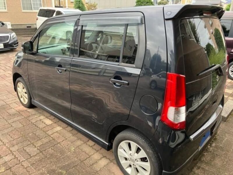 WAGON R