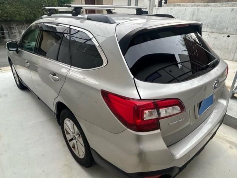 LEGACY OUTBACK