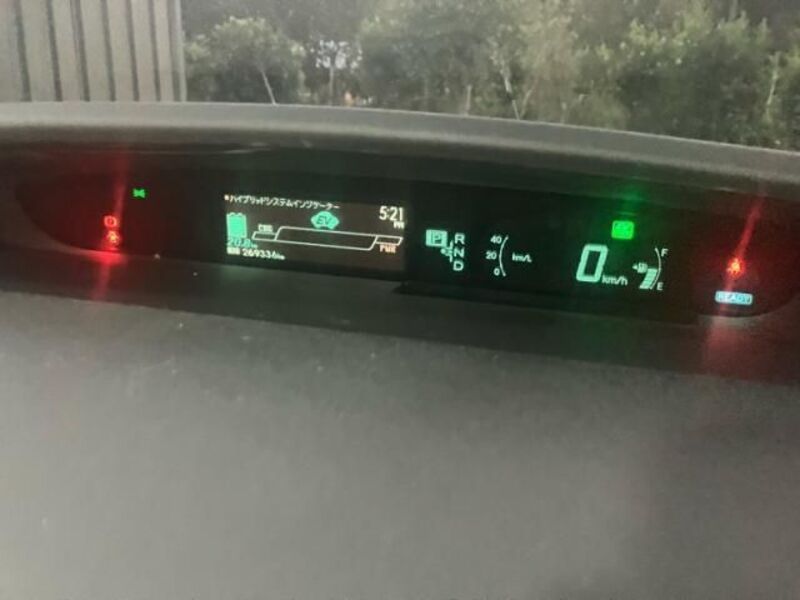 PRIUS PHV