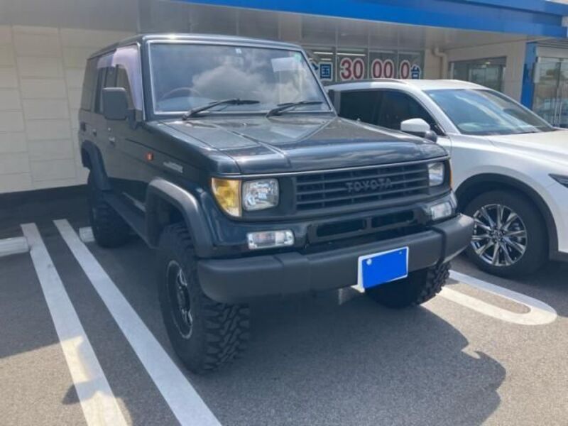 TOYOTA LAND CRUISER PRADO