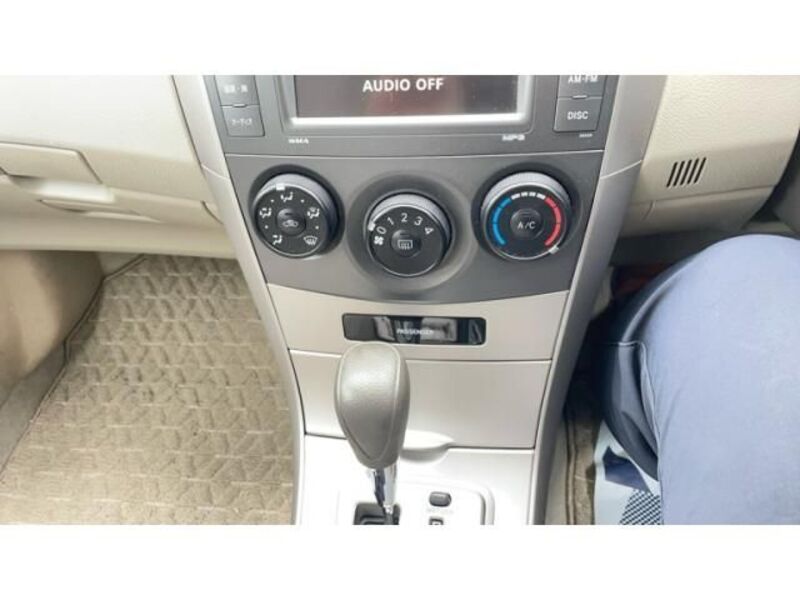 COROLLA AXIO