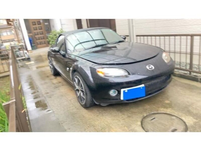 ROADSTER