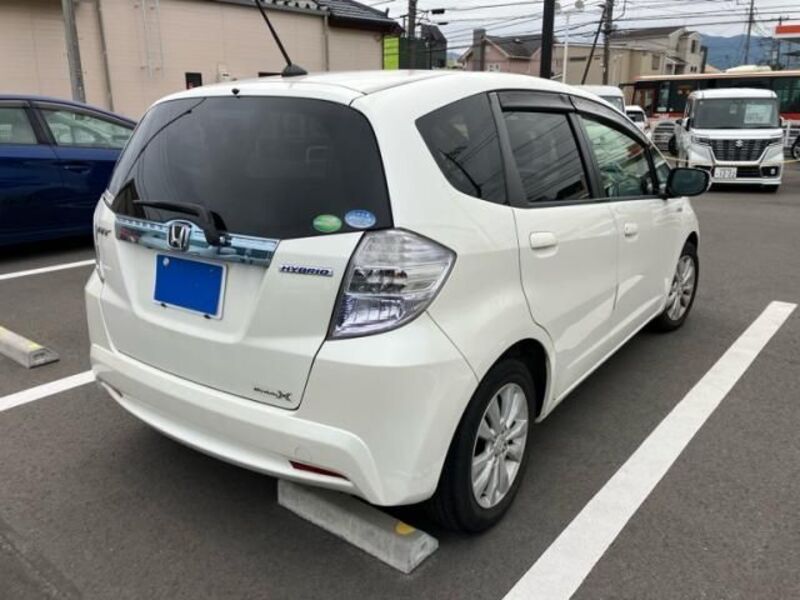 FIT HYBRID