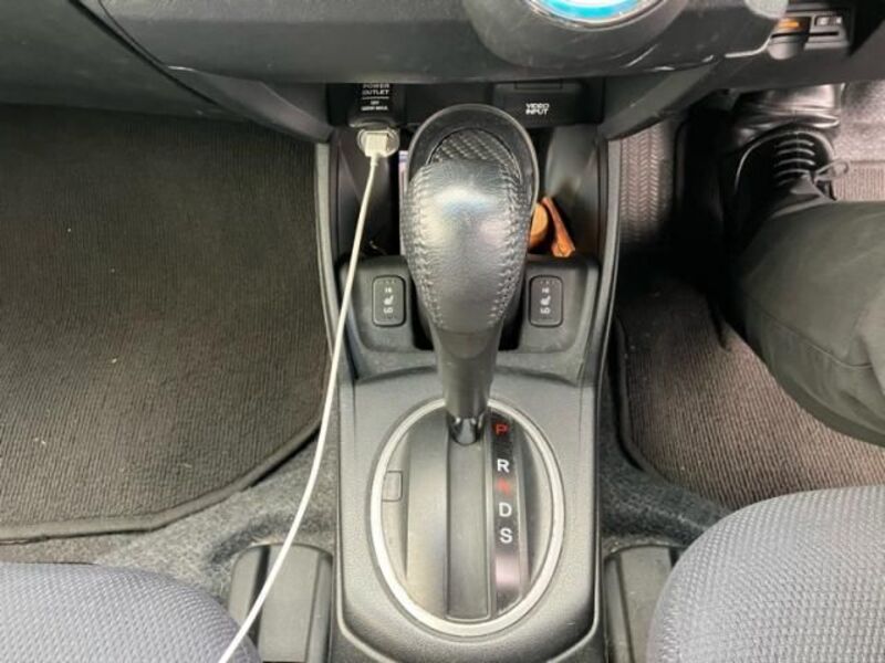 FIT HYBRID