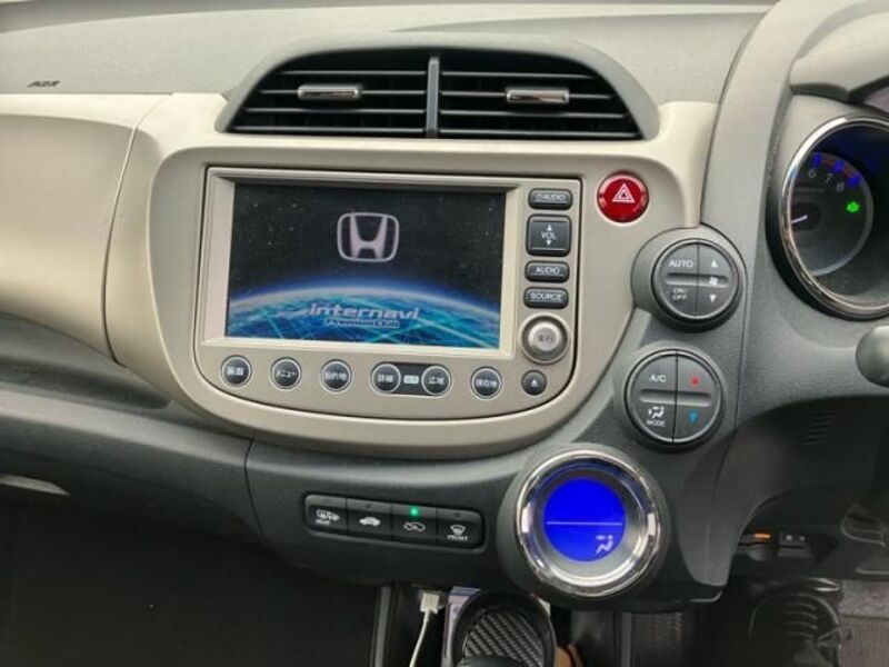 FIT HYBRID