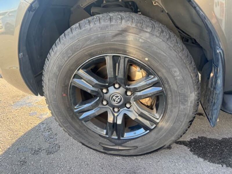 HILUX