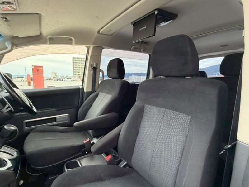 DELICA D5