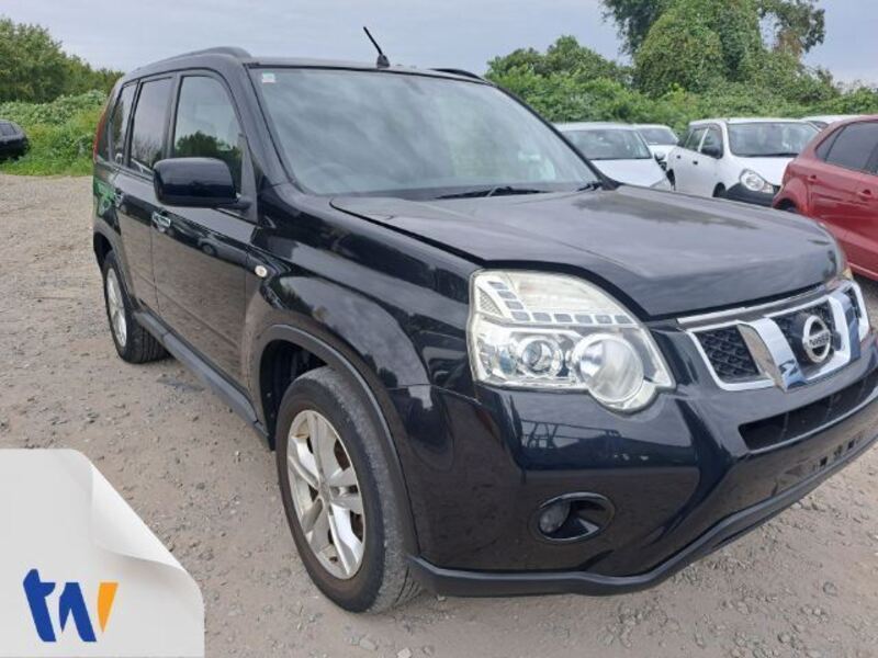 X-TRAIL-0