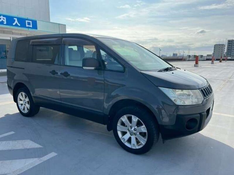 DELICA D5