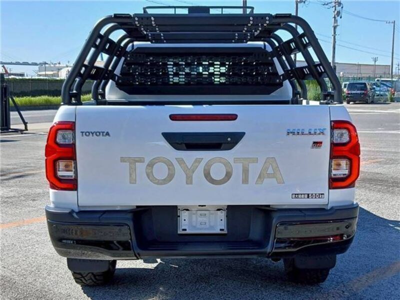 HILUX