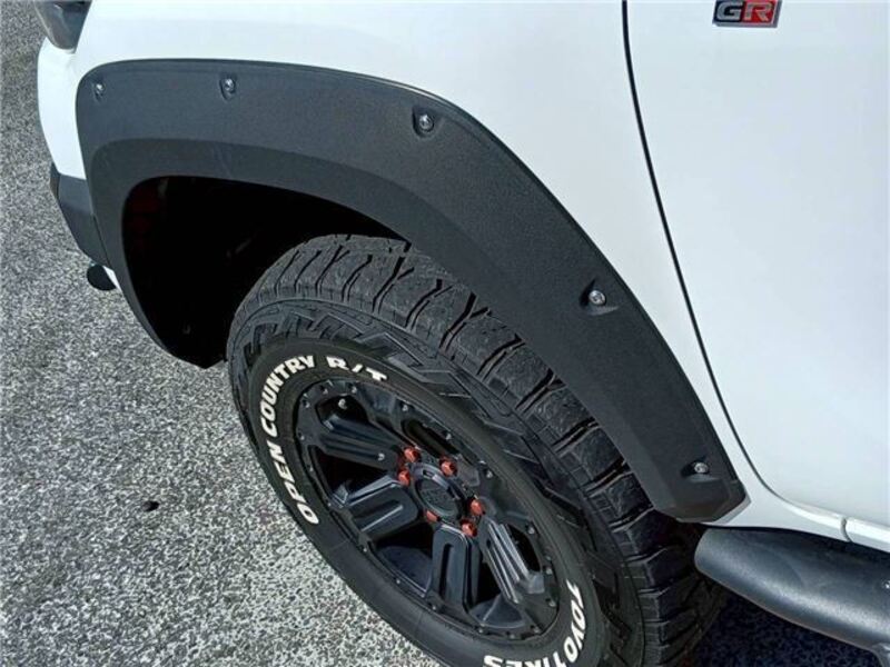 HILUX
