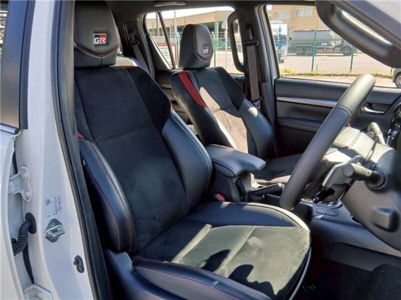 HILUX