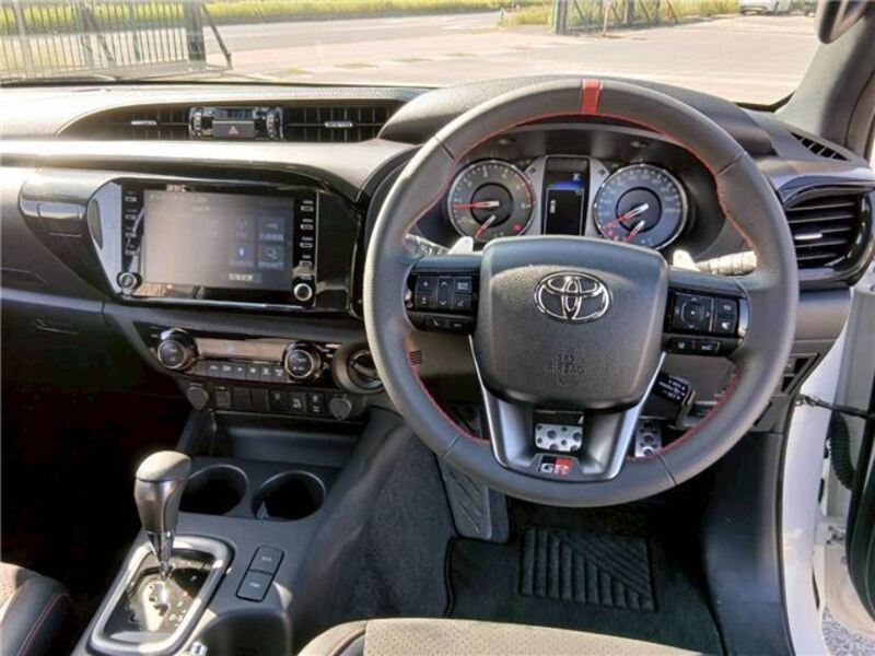 HILUX