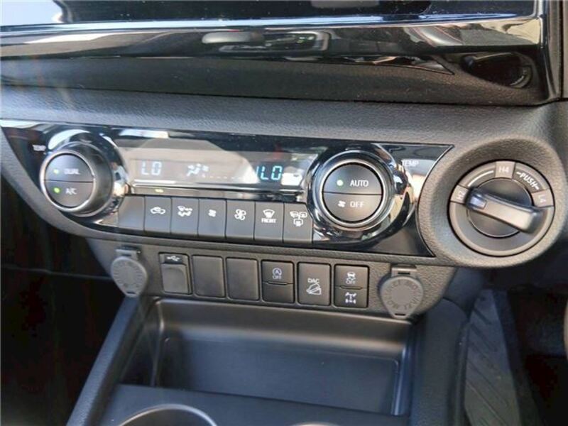 HILUX