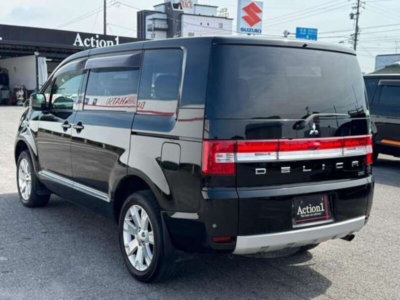 DELICA D5
