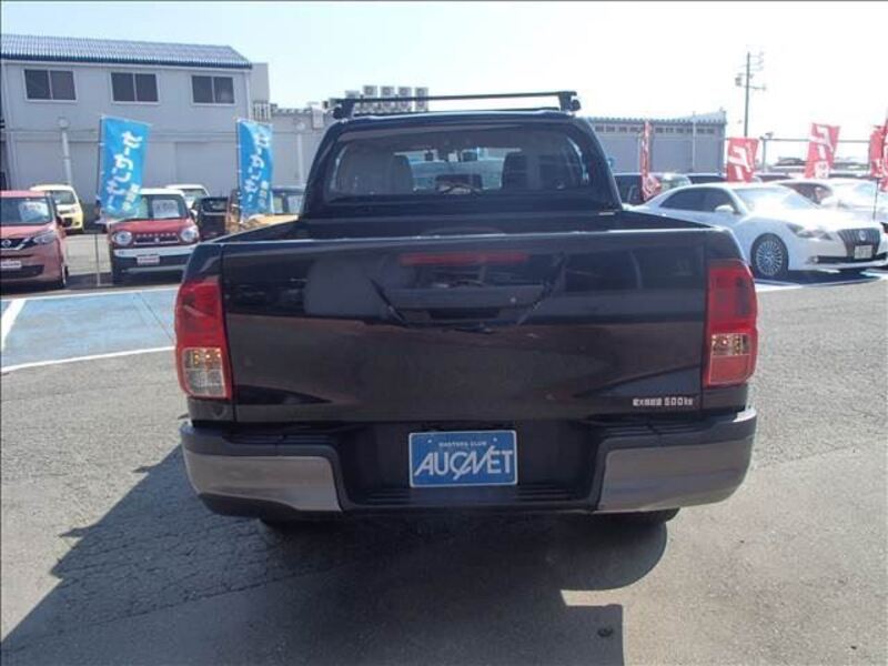 HILUX