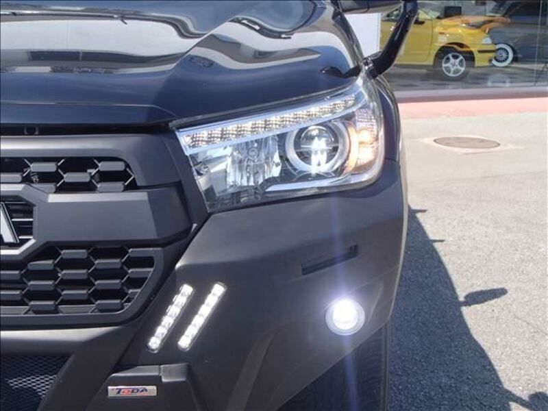 HILUX