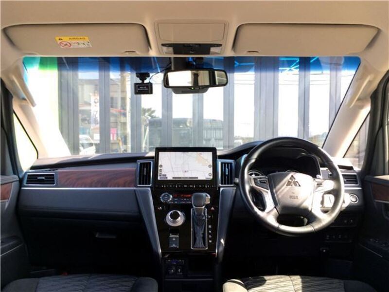 DELICA D5