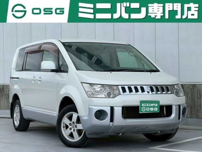 MITSUBISHI DELICA D5