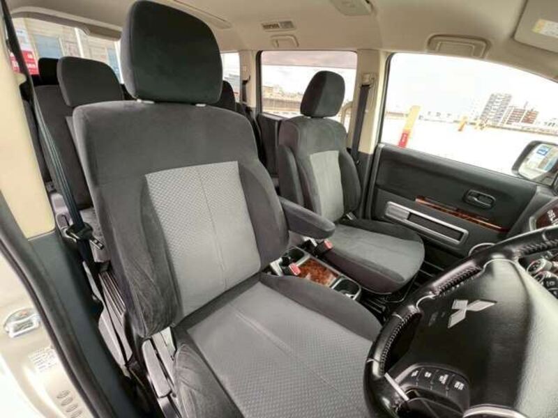 DELICA D5