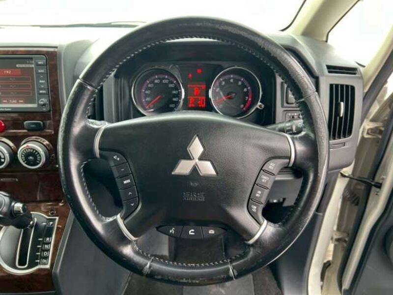 DELICA D5