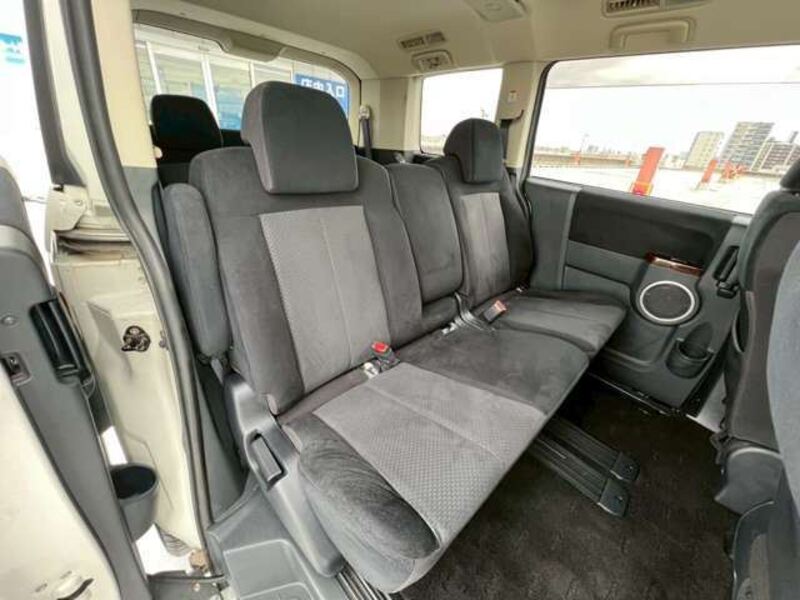 DELICA D5