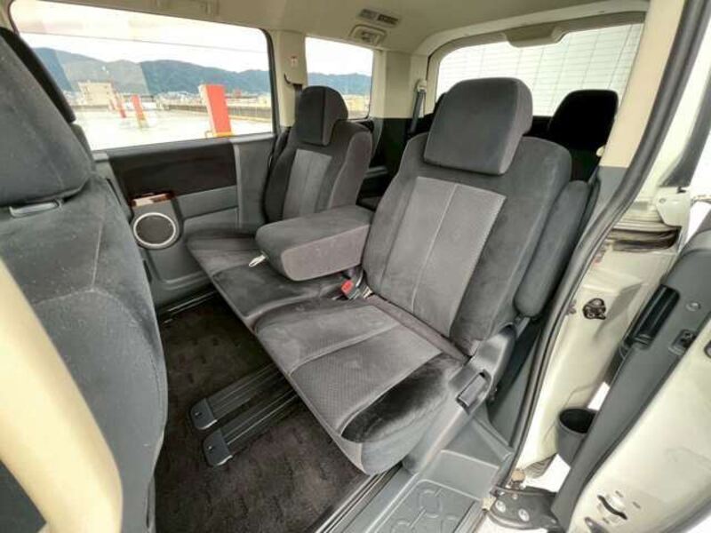 DELICA D5