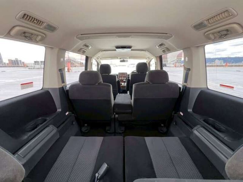 DELICA D5