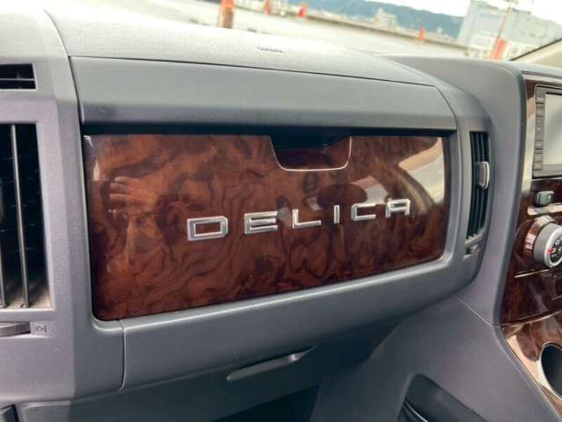DELICA D5
