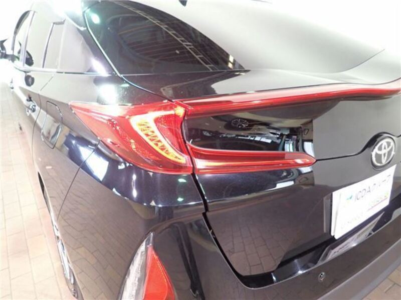 PRIUS PHV