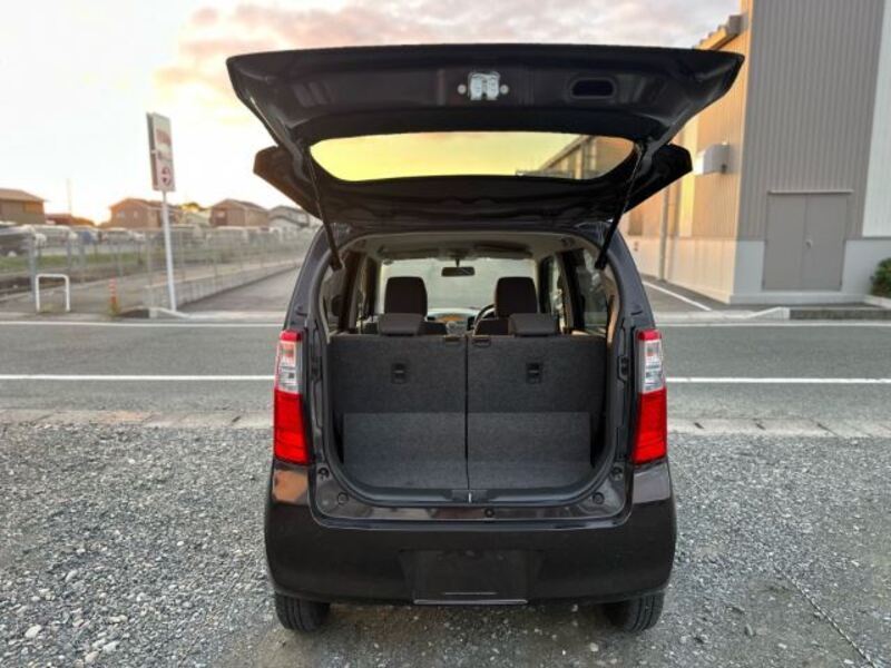 WAGON R