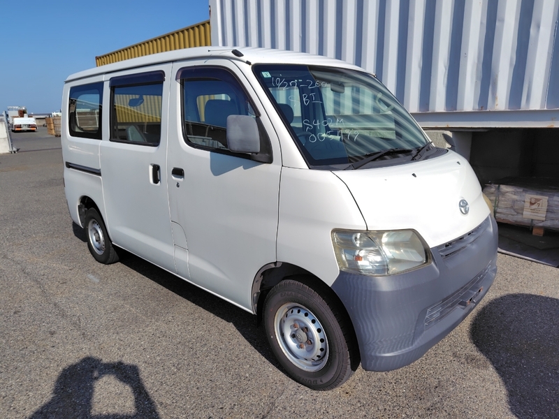 TOWN ACE VAN