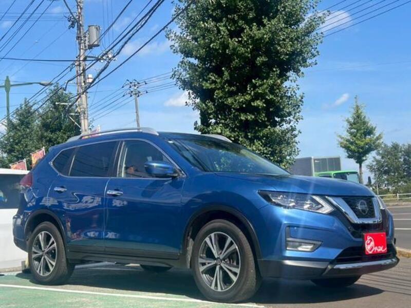 X-TRAIL