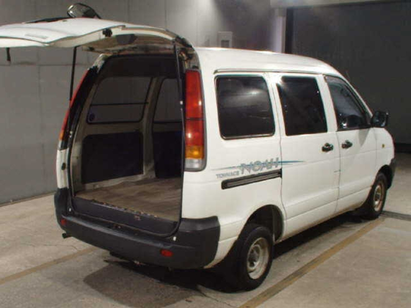 TOWN ACE VAN