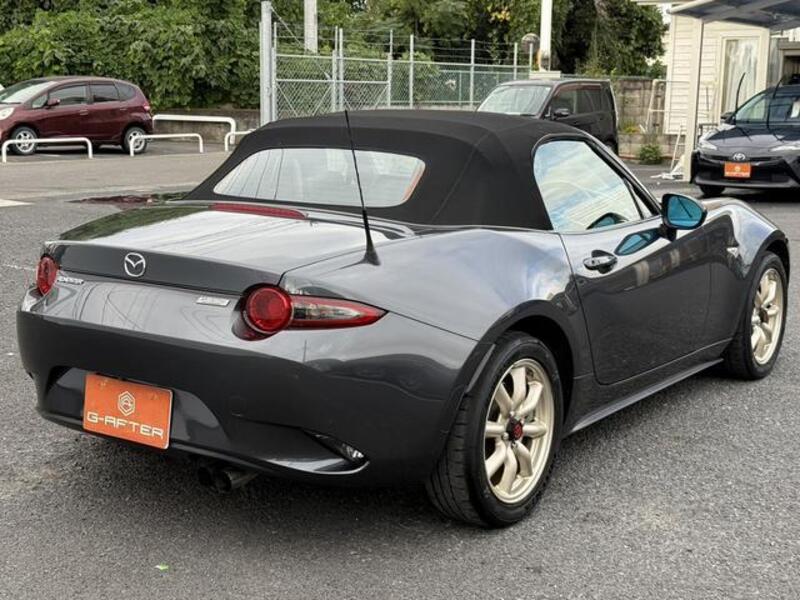 ROADSTER