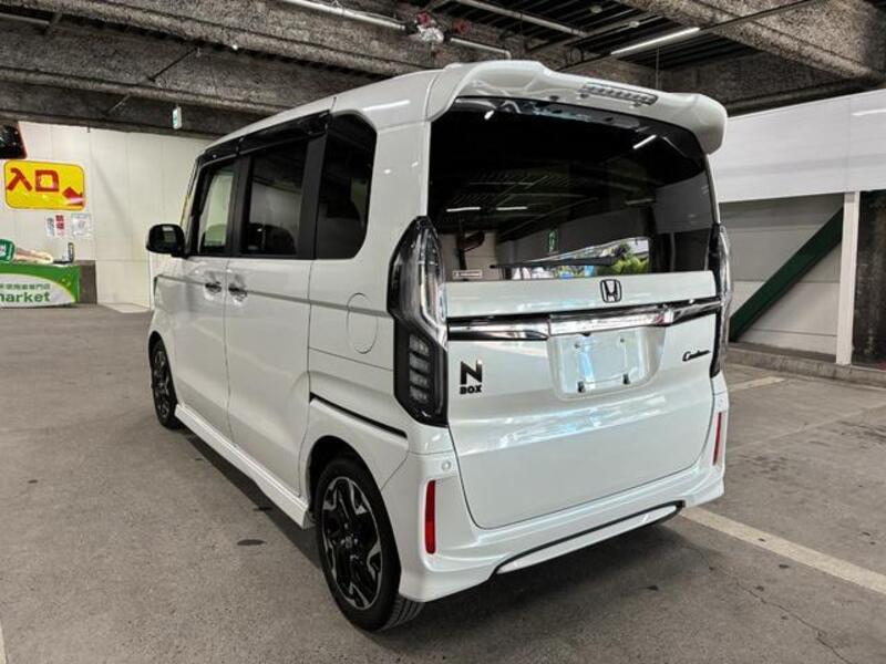 N BOX CUSTOM