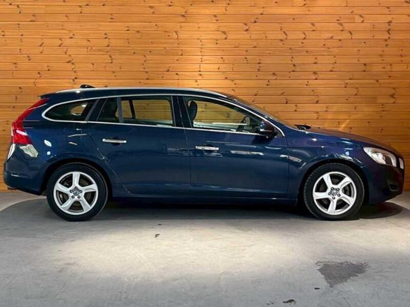 V60